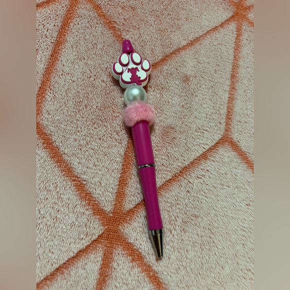 ✨New✨ Hand Beaded Dog Paw Pen 🐾 - Picture 3 of 8